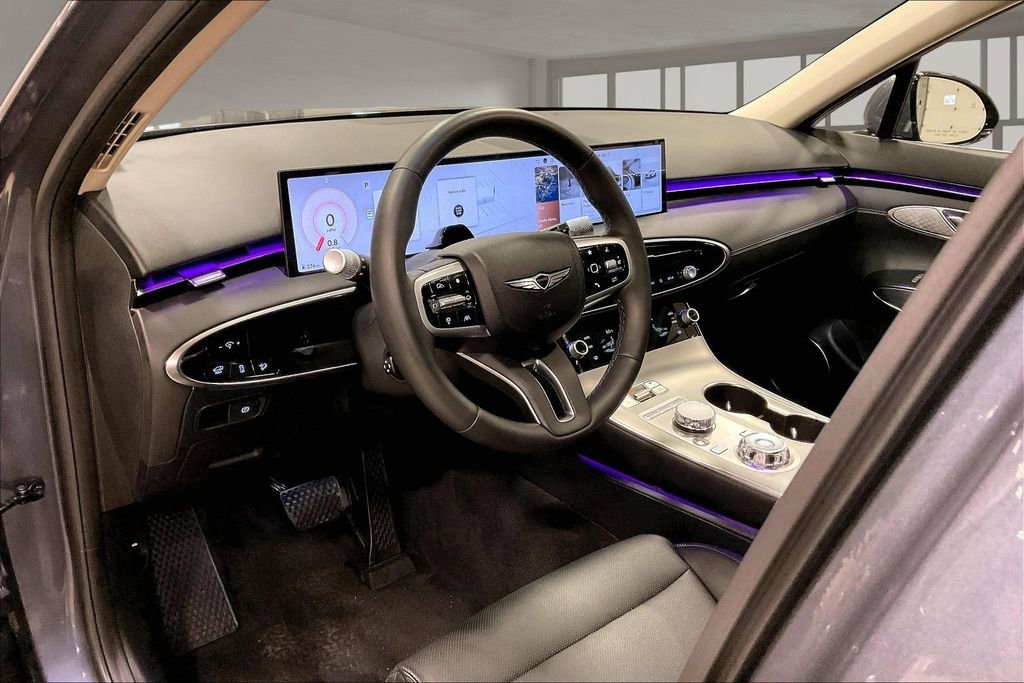 Used 2026 Genesis GV70 2.5T Select image 17