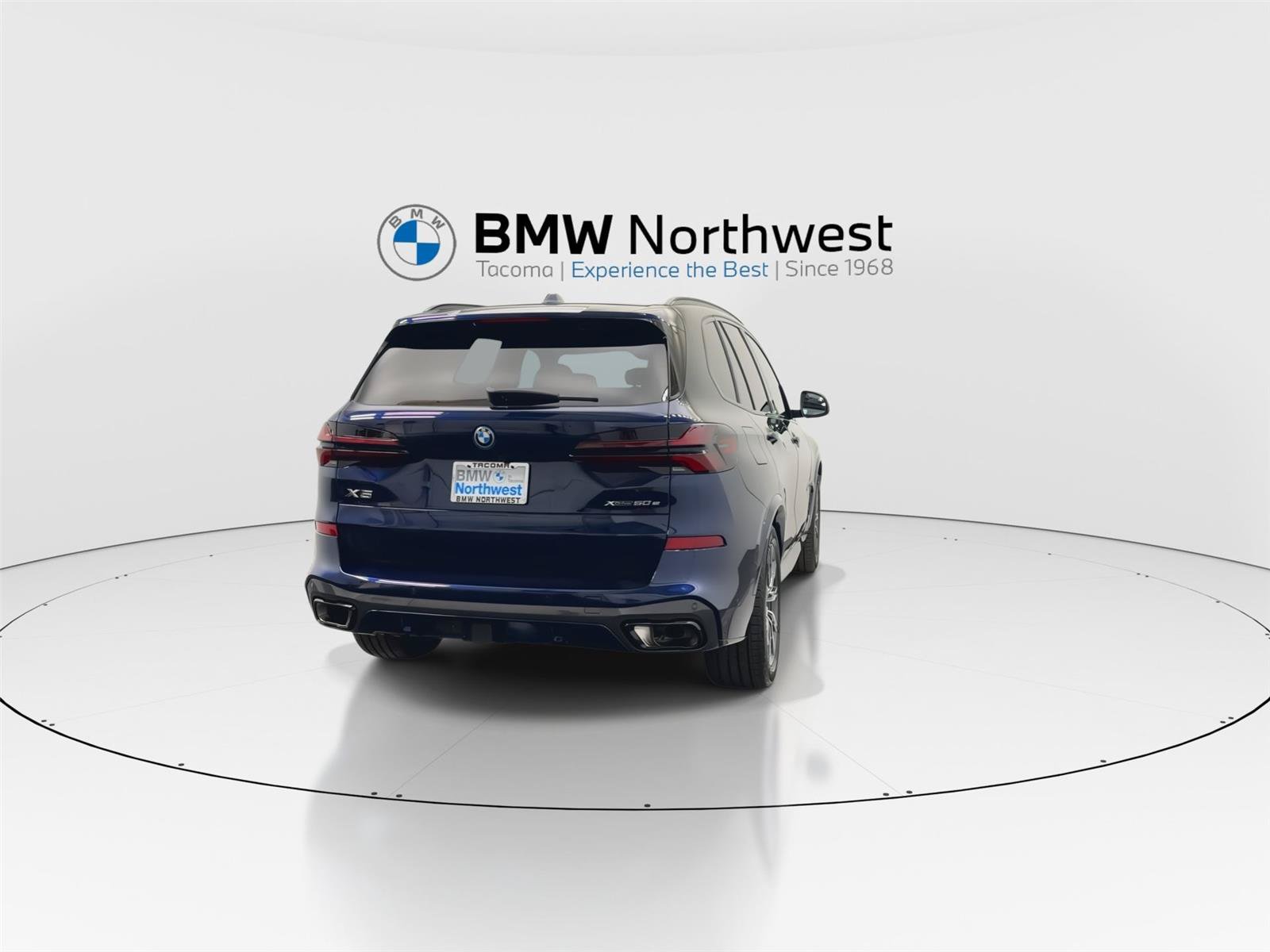 New 2026 BMW X5 xDrive50e w/ Executive Package AWD/4WD image 2