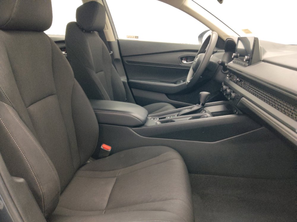 Used 2023 Honda Accord EX image 21