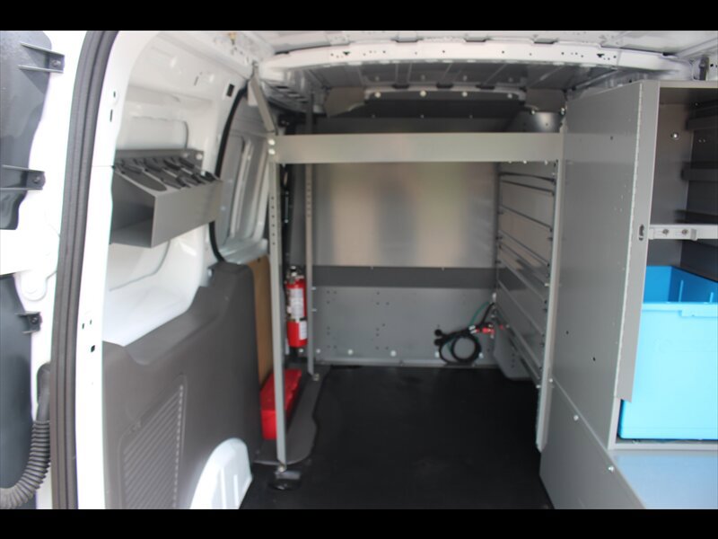 Used 2022 Ford Transit Connect XL image 9