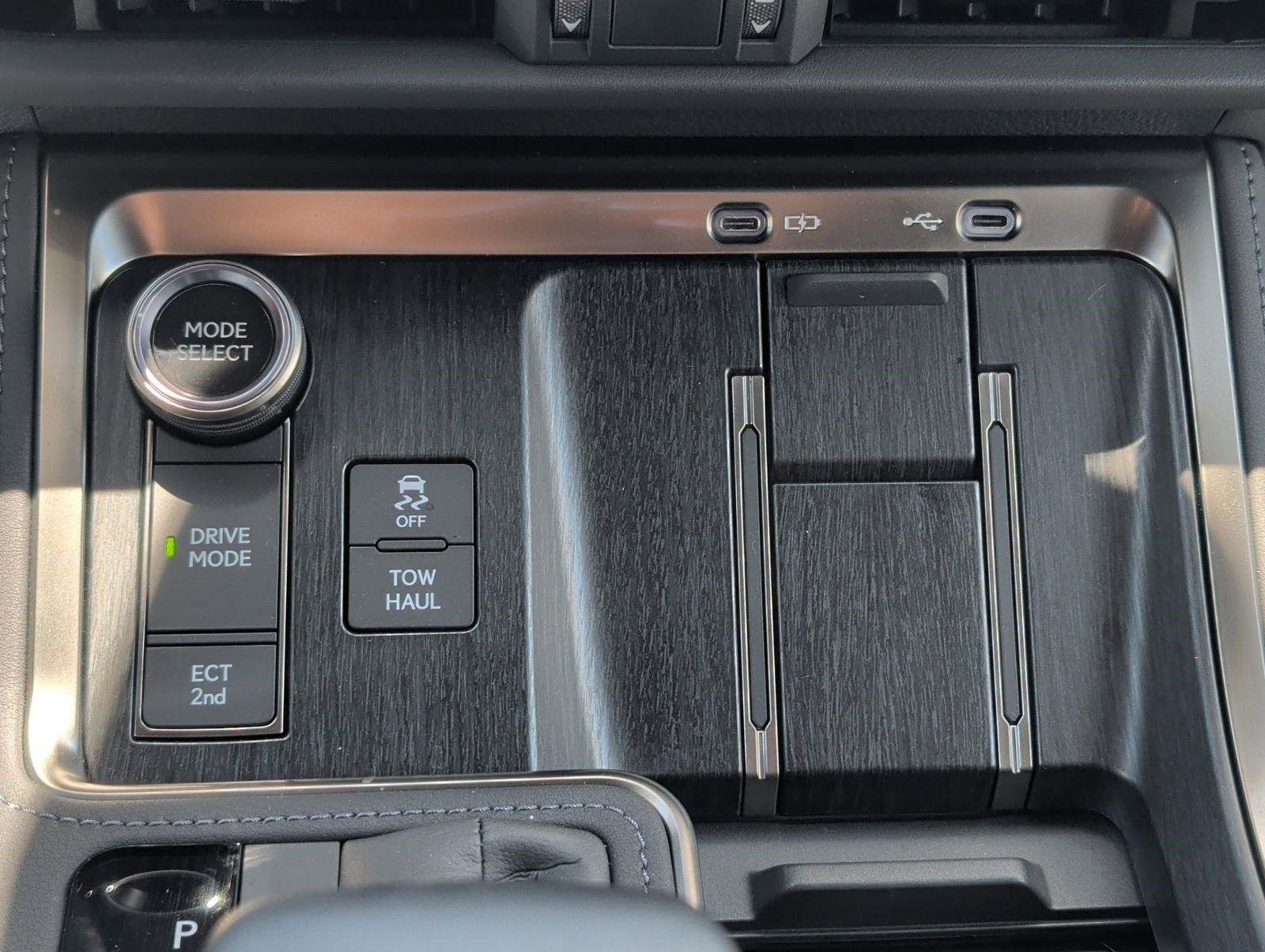 Certified 2025 Lexus GX 550 w/ Accessory Package (2T) AWD/4WD image 20