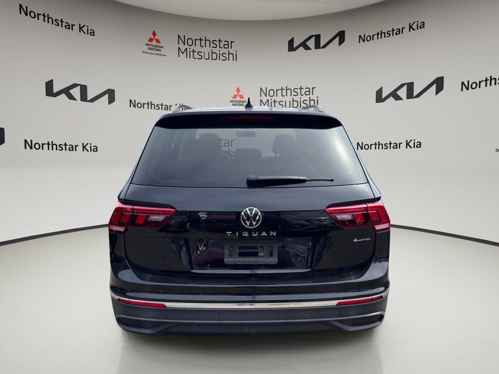 Used 2022 Volkswagen Tiguan S AWD/4WD image 3