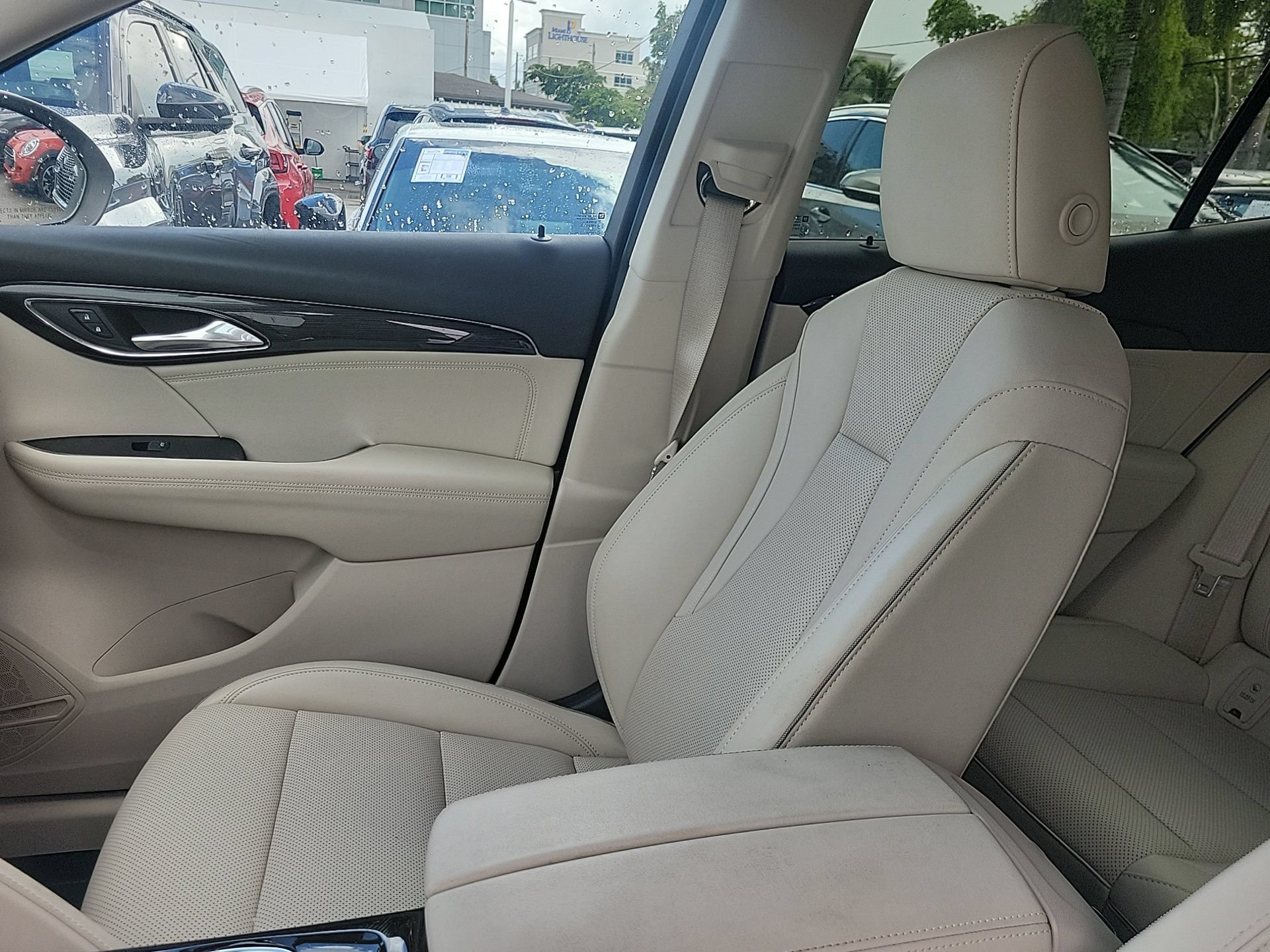 Used 2023 Buick Envision Essence AWD/4WD image 22
