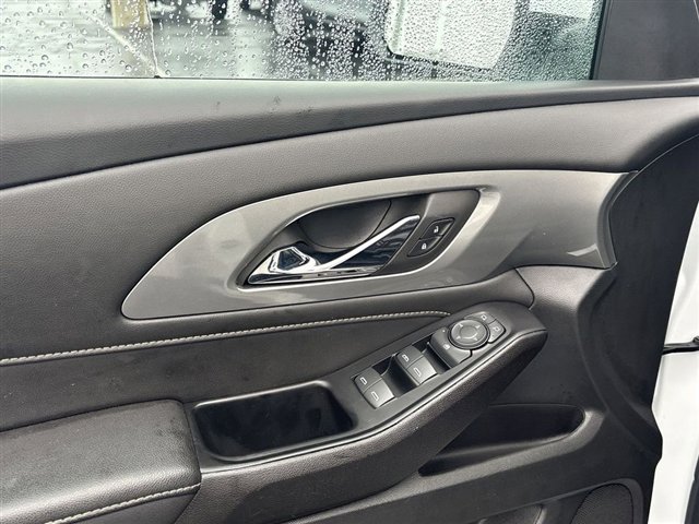 Used 2023 Chevrolet Traverse LT w/ LPO, Floor Liner Package image 22