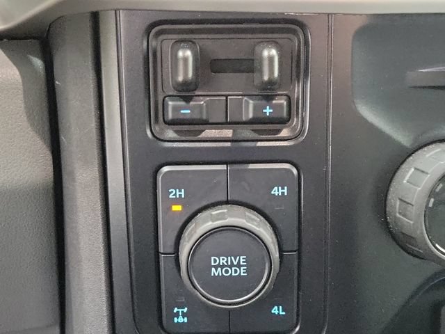 Used 2025 Ford F350 XLT w/ FX4 Off-Road Package AWD/4WD image 30
