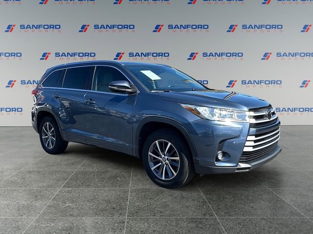 Used 2017 Toyota Highlander XLE image 7