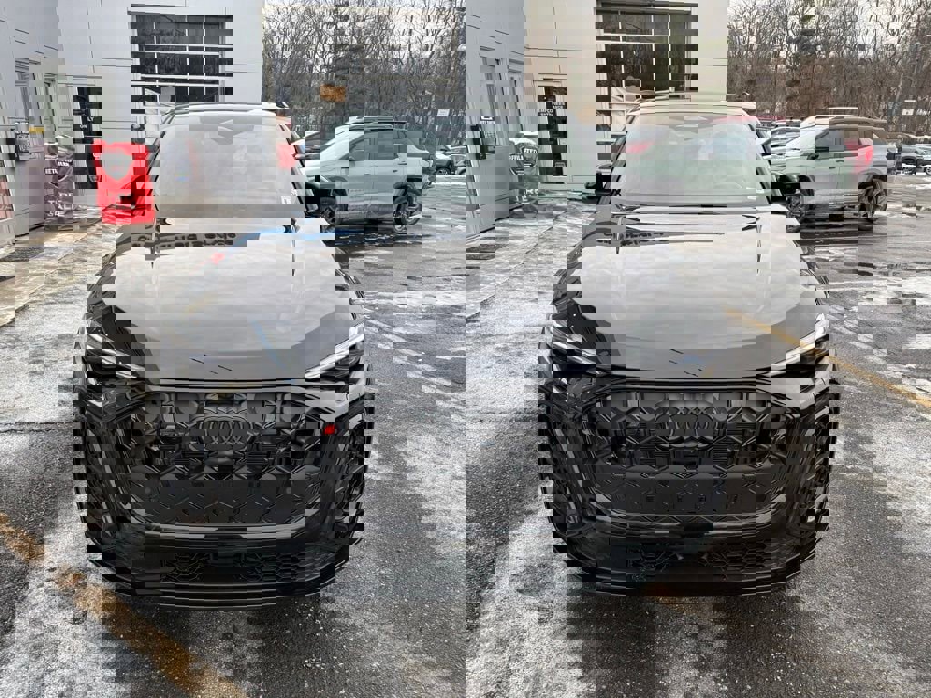 Used 2025 Audi SQ5 Premium Plus w/ Premium Plus Package image 3