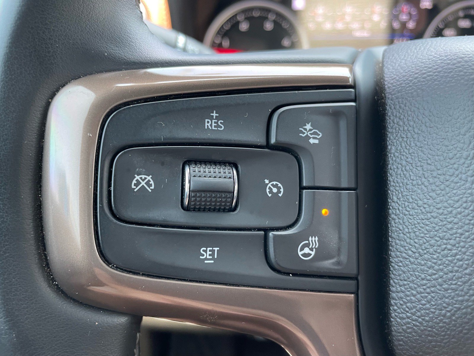 Used 2023 Chevrolet Silverado 2500 High Country w/ Z71 Off-Road Package AWD/4WD image 9