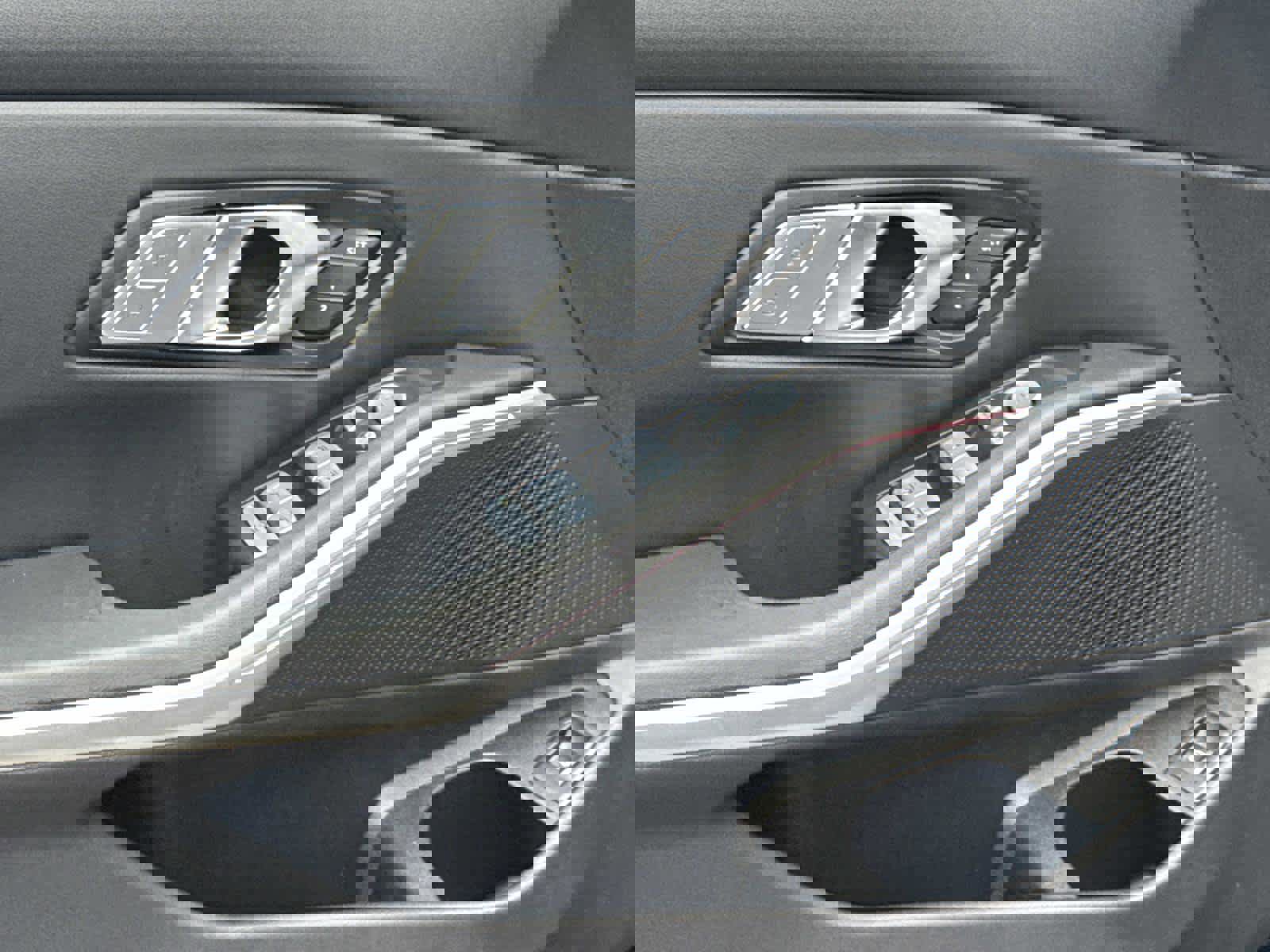 Certified 2025 BMW 330i xDrive Sedan w/ Premium Package image 27