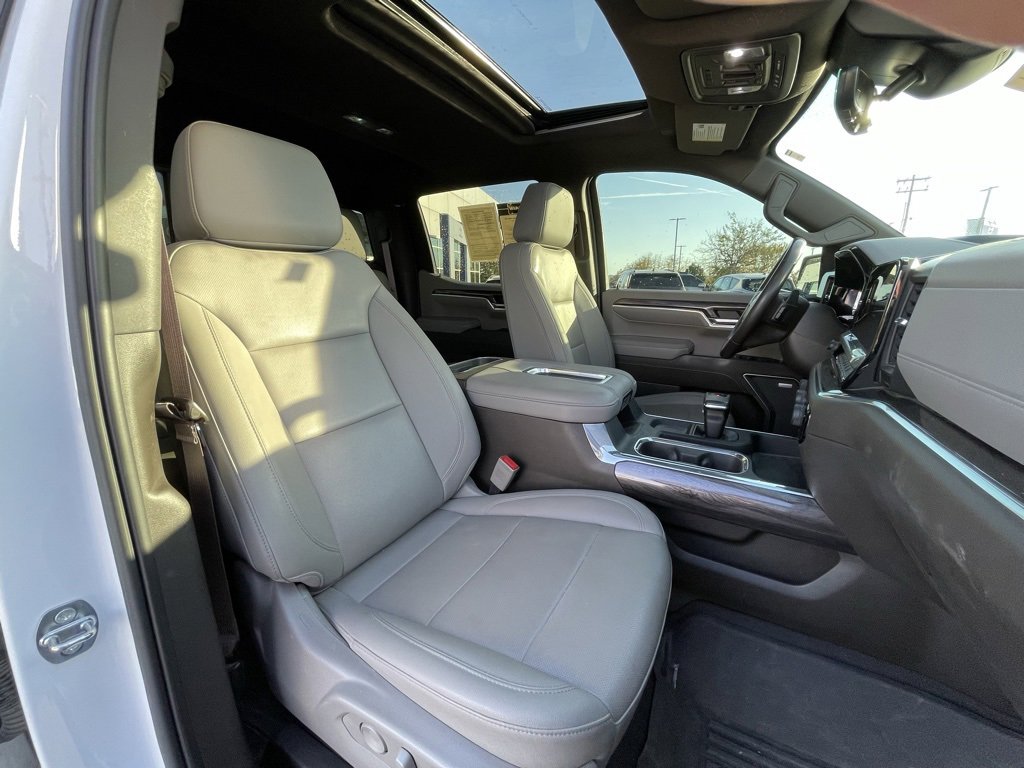 Used 2022 Chevrolet Silverado 1500 LTZ w/ LTZ Premium Package image 29