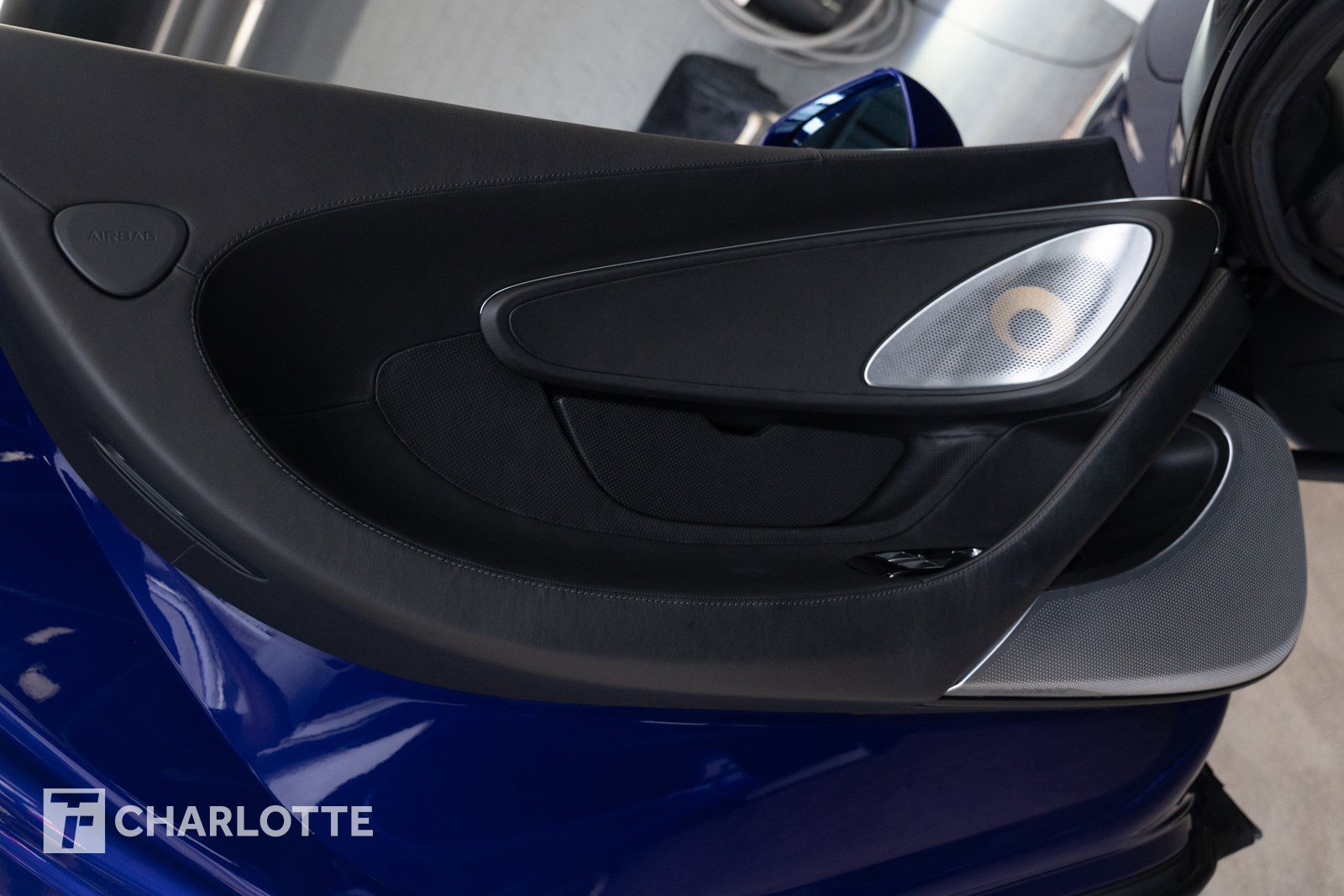 Used 2022 McLaren GT image 22