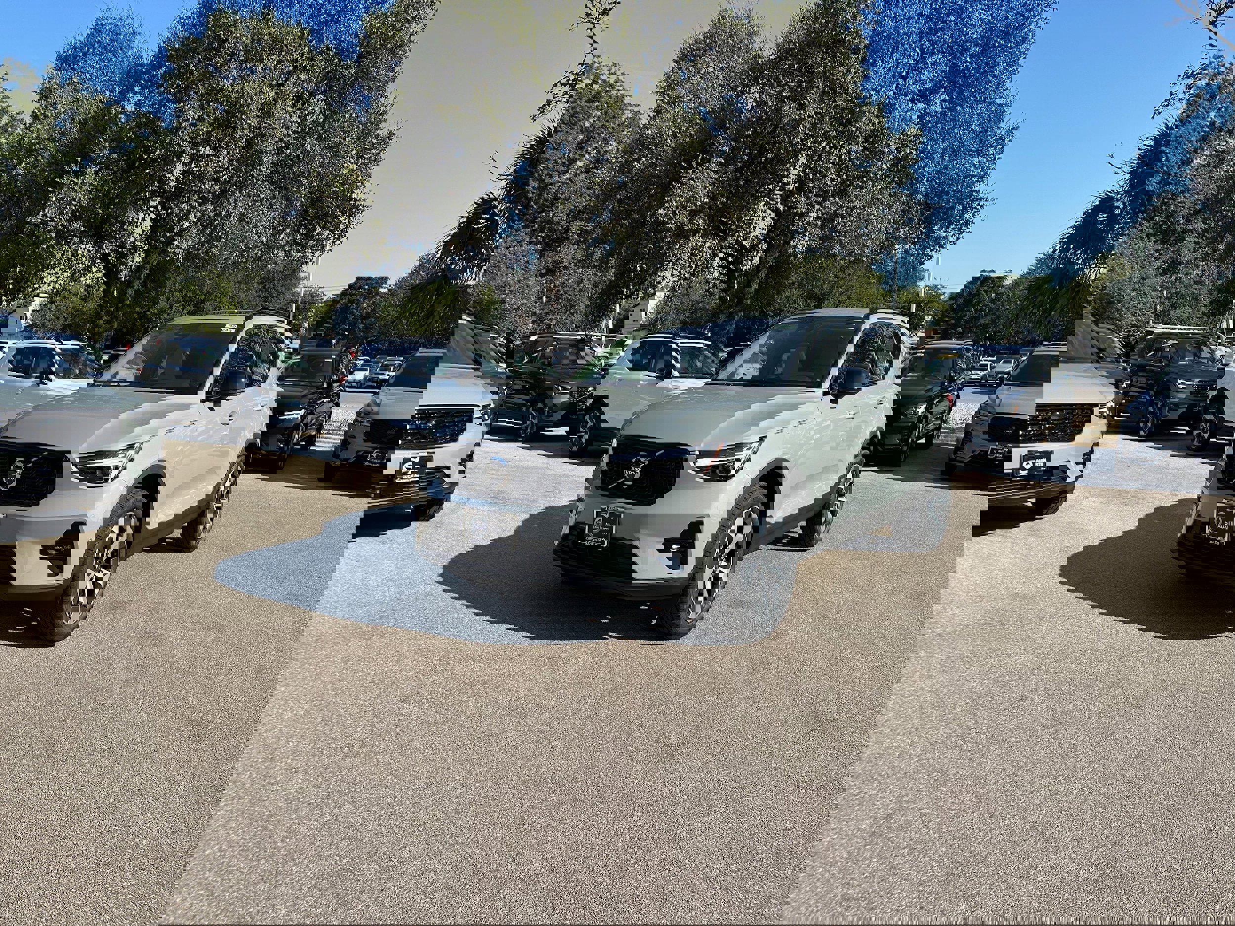 New 2026 Volvo XC40 B5 Plus w/ Protection Package Premier image 2