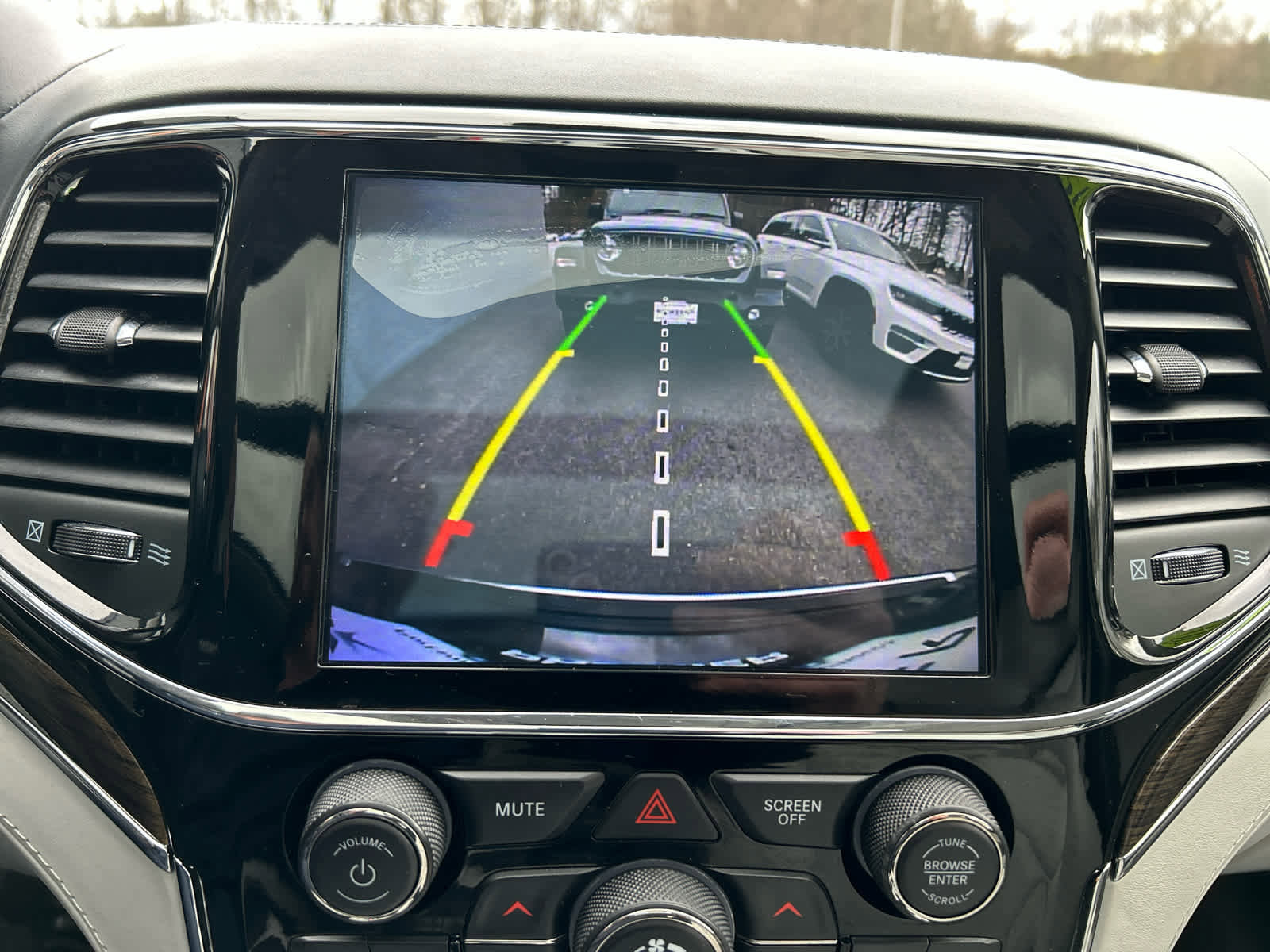 Used 2019 Jeep Grand Cherokee Summit image 28