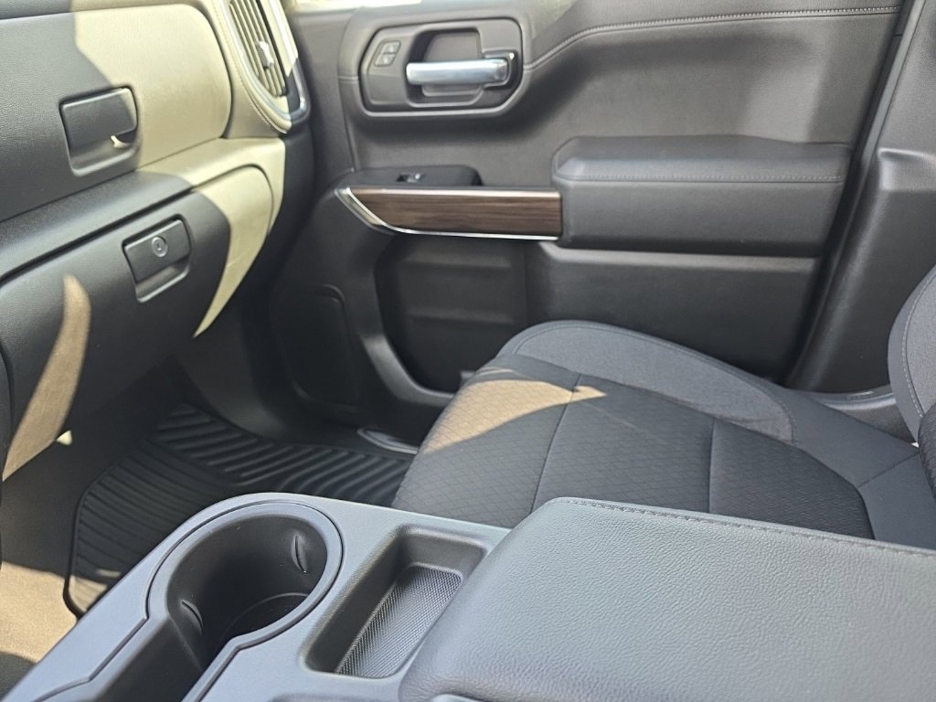 Used 2021 Chevrolet Silverado 1500 LT image 16