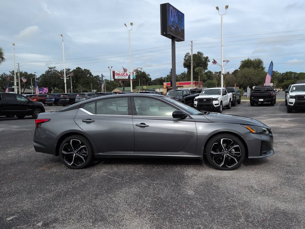 New 2026 Nissan Altima 2.5 SR FWD image 3