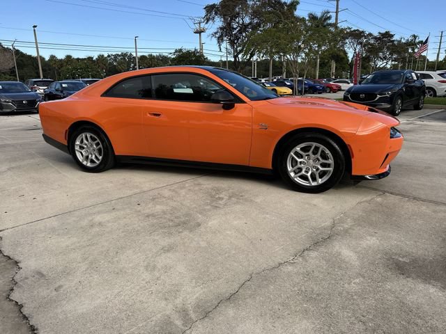 Used 2025 Dodge Charger Daytona R/T w/ Sun & Sound Package AWD/4WD image 15