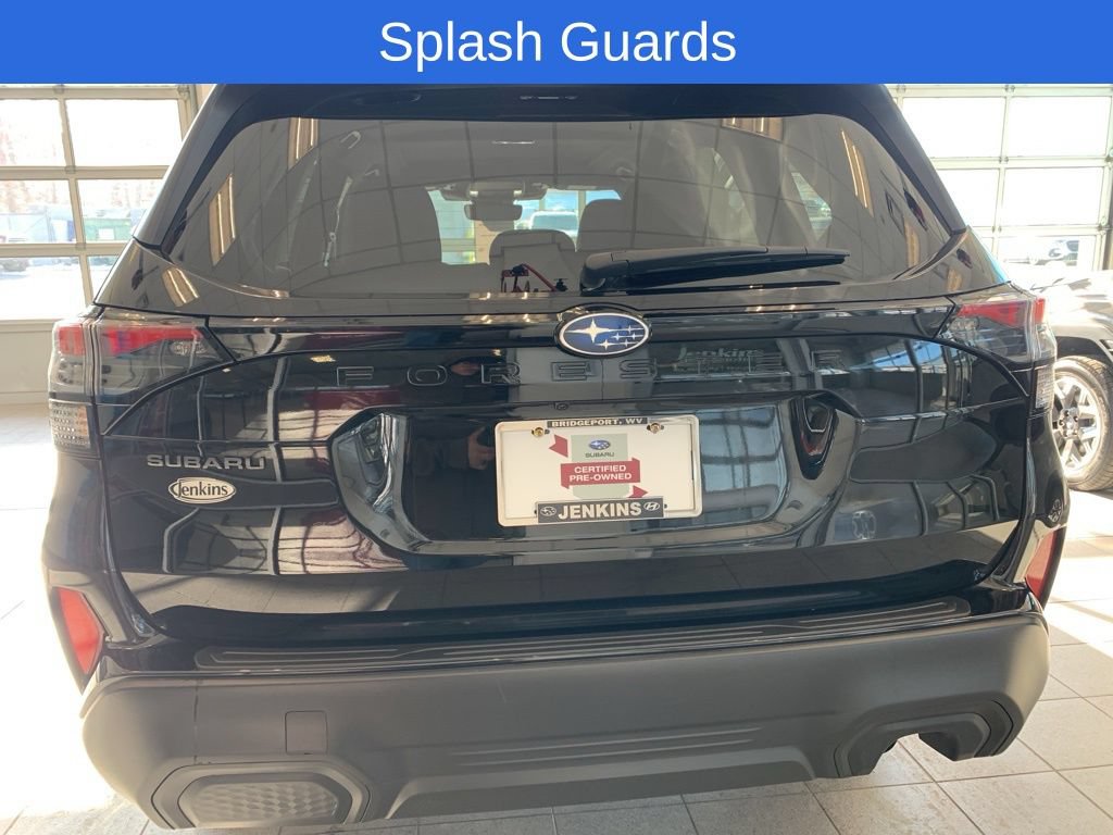 Used 2025 Subaru Forester Premium AWD/4WD image 16