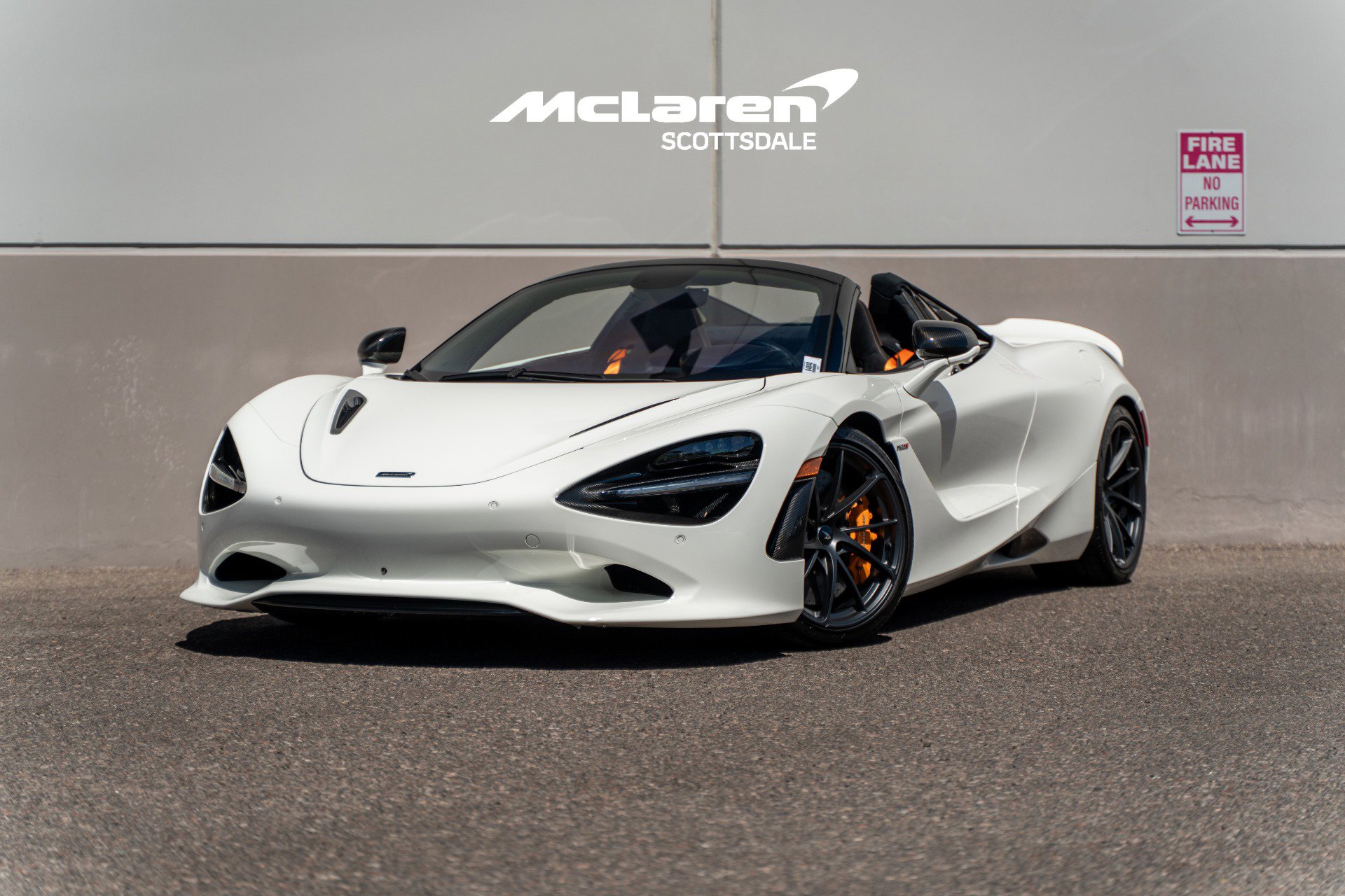 Used 2024 McLaren 750S PERFORMANCE image 2