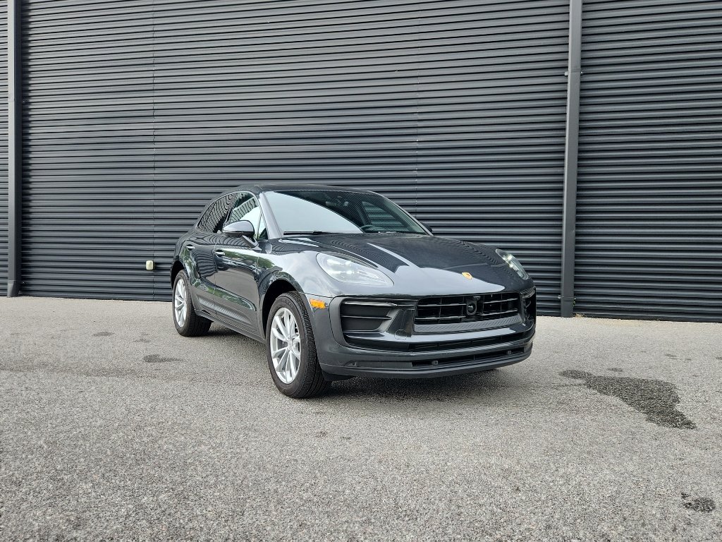 New 2025 Porsche Macan image 9