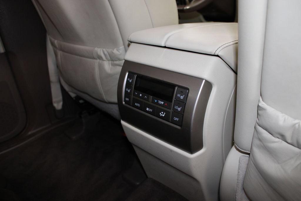 Used 2014 Lexus GX 460 w/ Premium Package AWD/4WD image 31