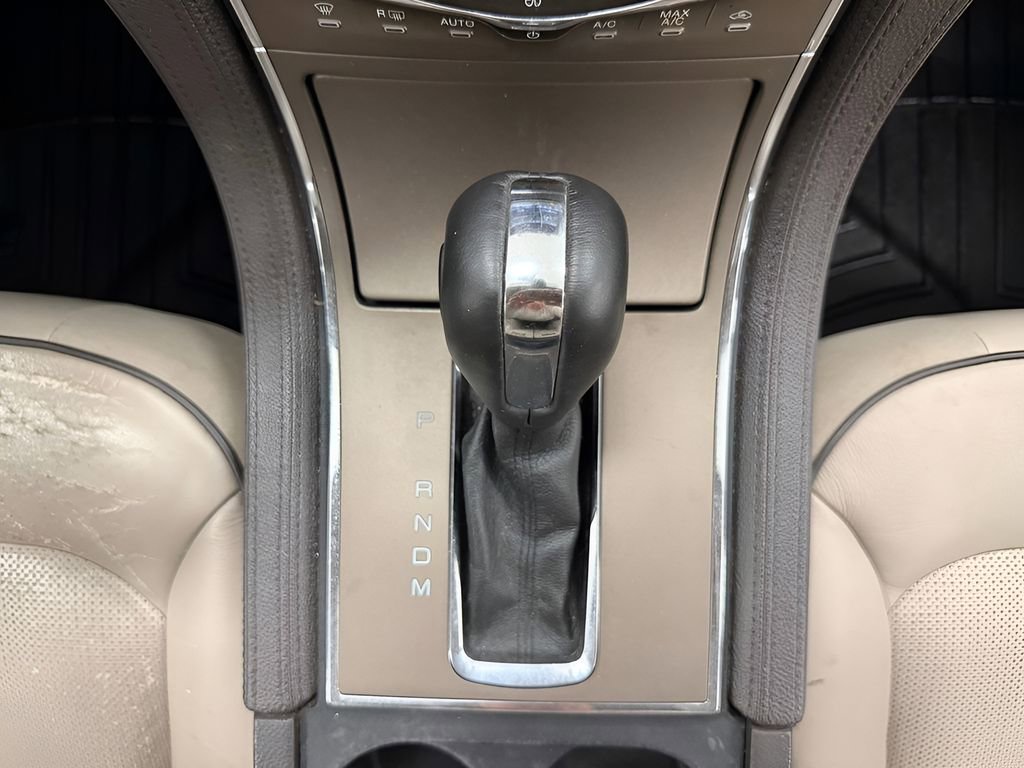 Used 2012 Lincoln MKX AWD image 26