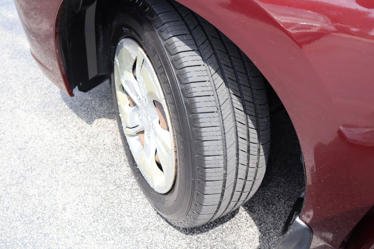 Used 2013 Honda Civic LX image 19