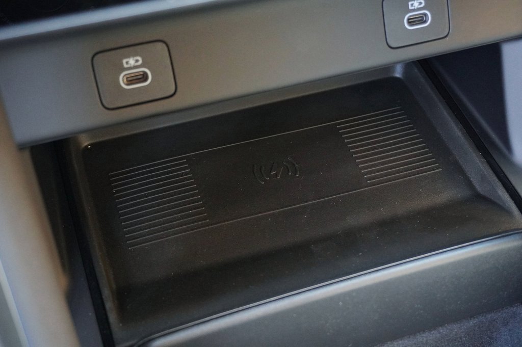 New 2025 Land Rover Discovery Sport S image 27