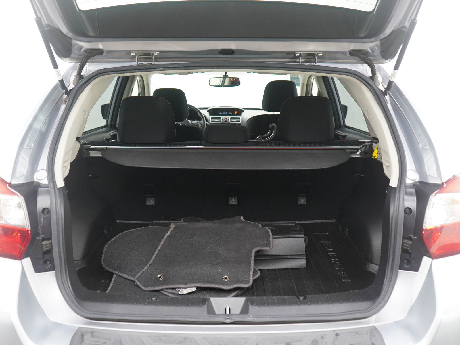 Used 2016 Subaru Crosstrek 2.0i Premium image 16