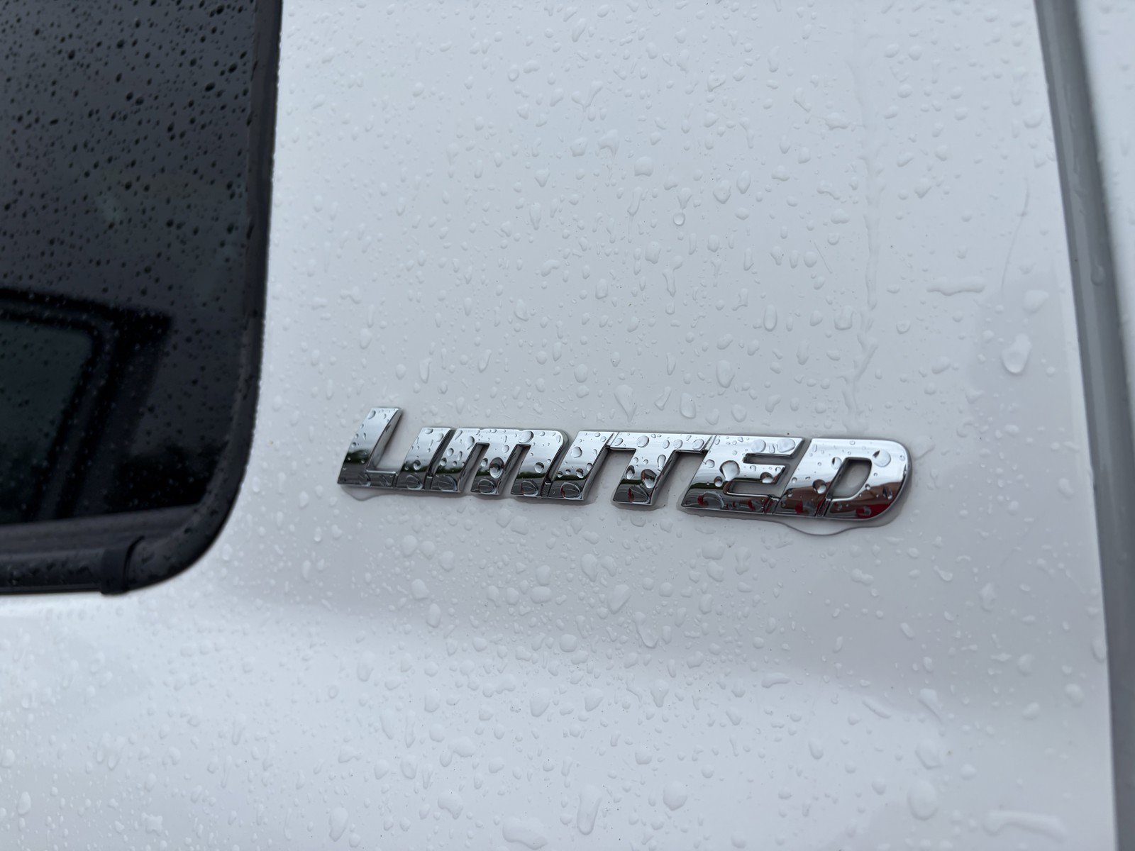 Used 2020 Toyota Tundra Limited w/ Limited Premium Package AWD/4WD image 33