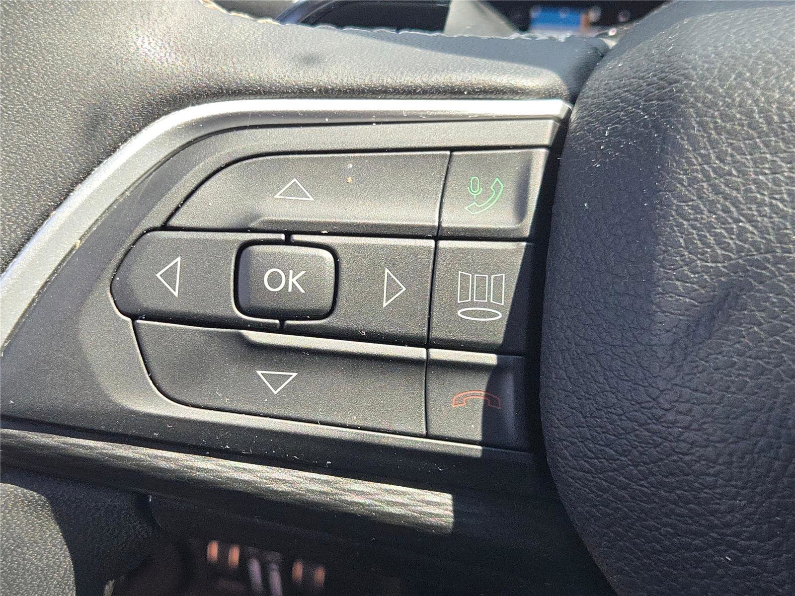 Used 2024 Jeep Grand Cherokee Altitude image 34