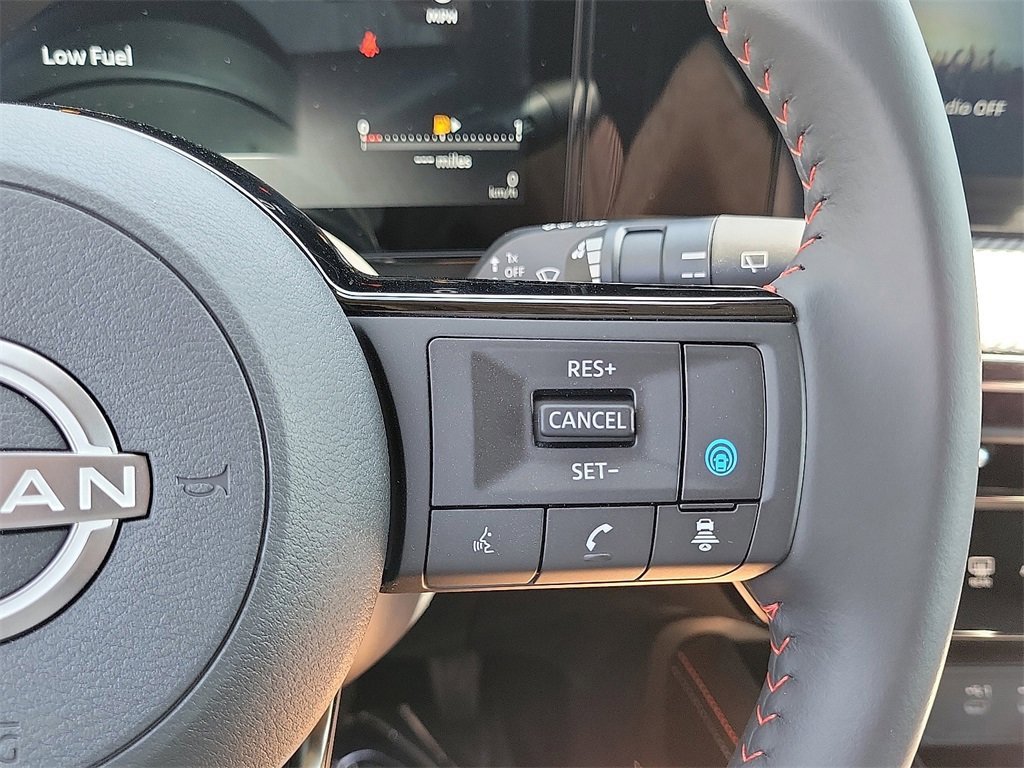 New 2025 Nissan Kicks SR image 7