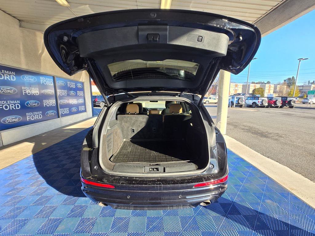 Used 2022 Lincoln Corsair Reserve w/ Equipment Group 201A image 5