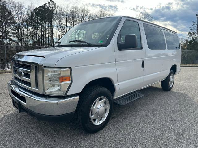 Used 2011 Ford E-350 and Econoline 350 XLT image 1