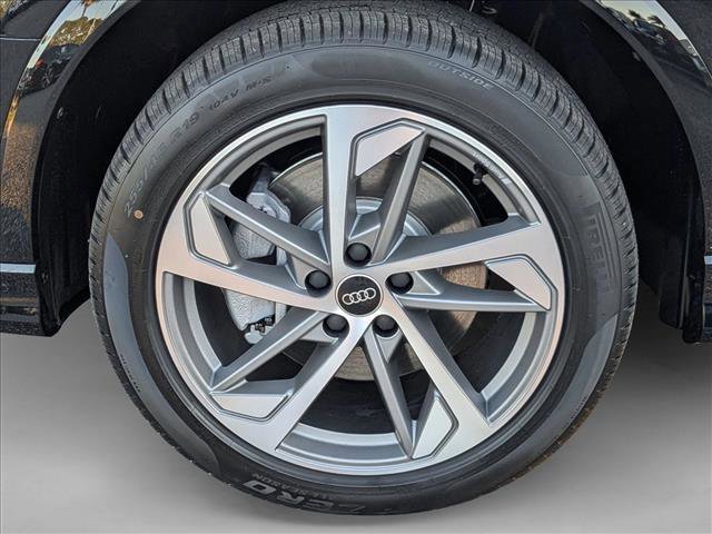 New 2025 Audi Q3 2.0T Premium image 9