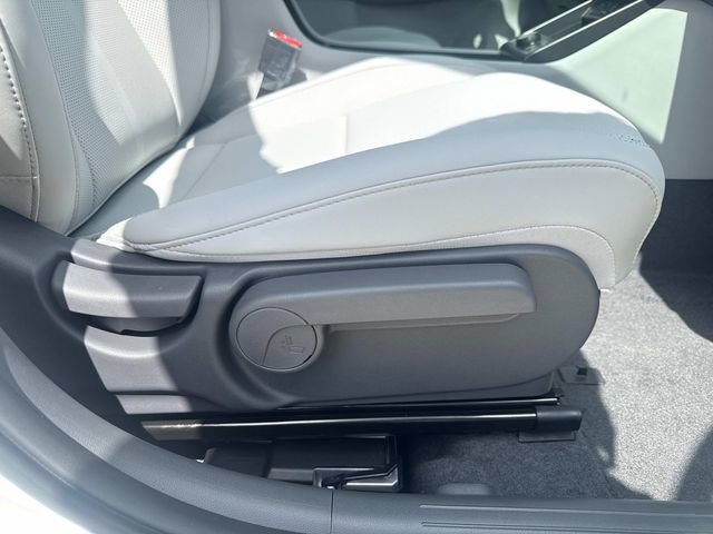 New 2026 Hyundai Kona SEL Premium image 15