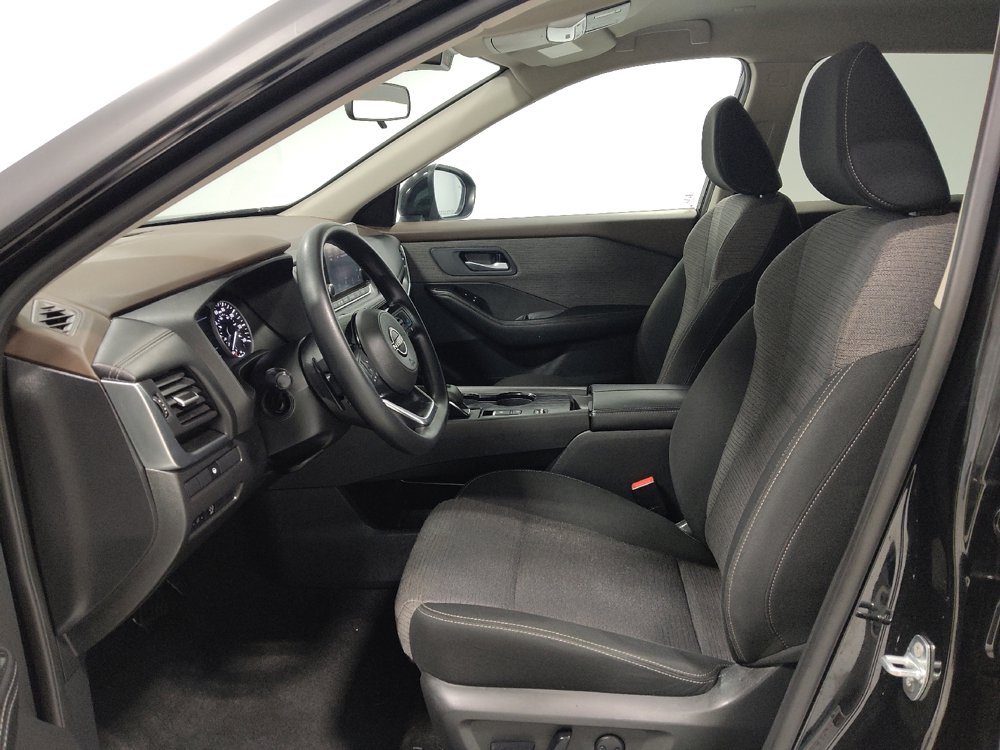 Used 2023 Nissan Rogue SV image 17