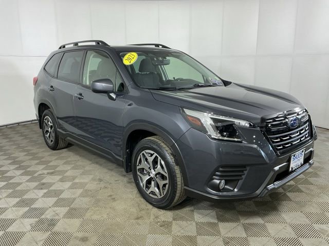 Used 2023 Subaru Forester Premium image 2