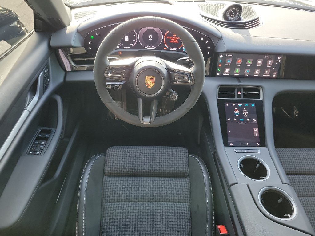 Certified 2025 Porsche Taycan 4S AWD/4WD image 22