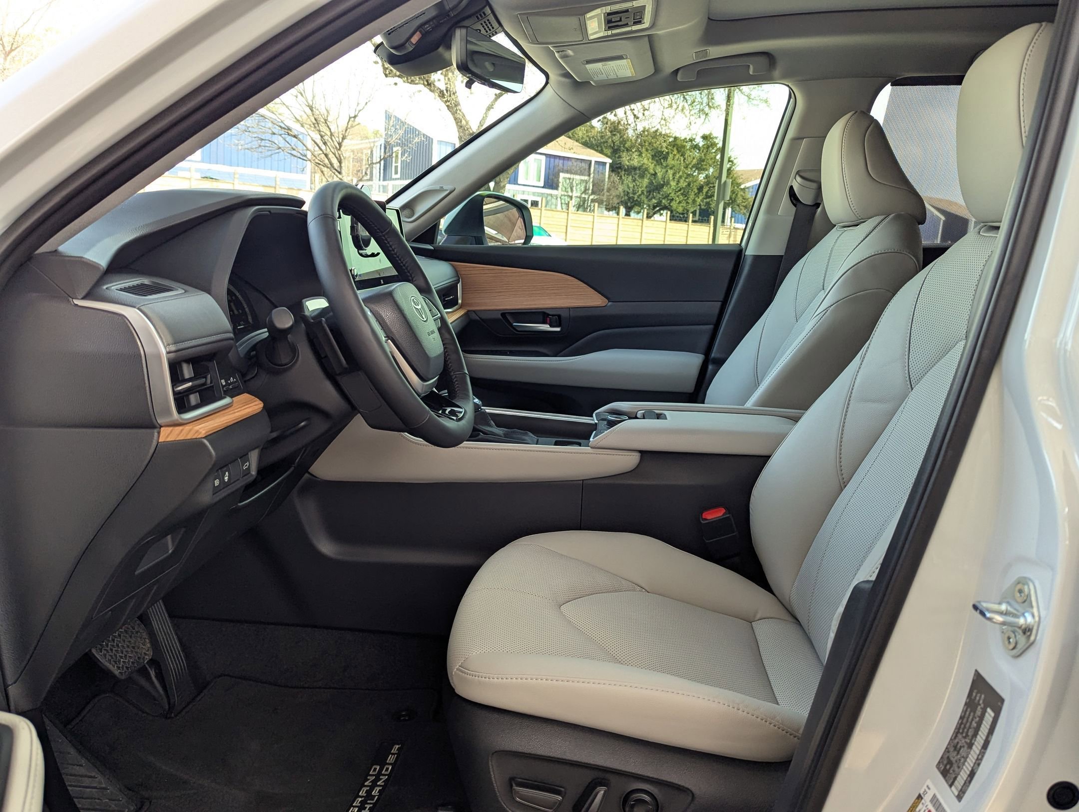 Used 2026 Toyota Grand Highlander Platinum image 10