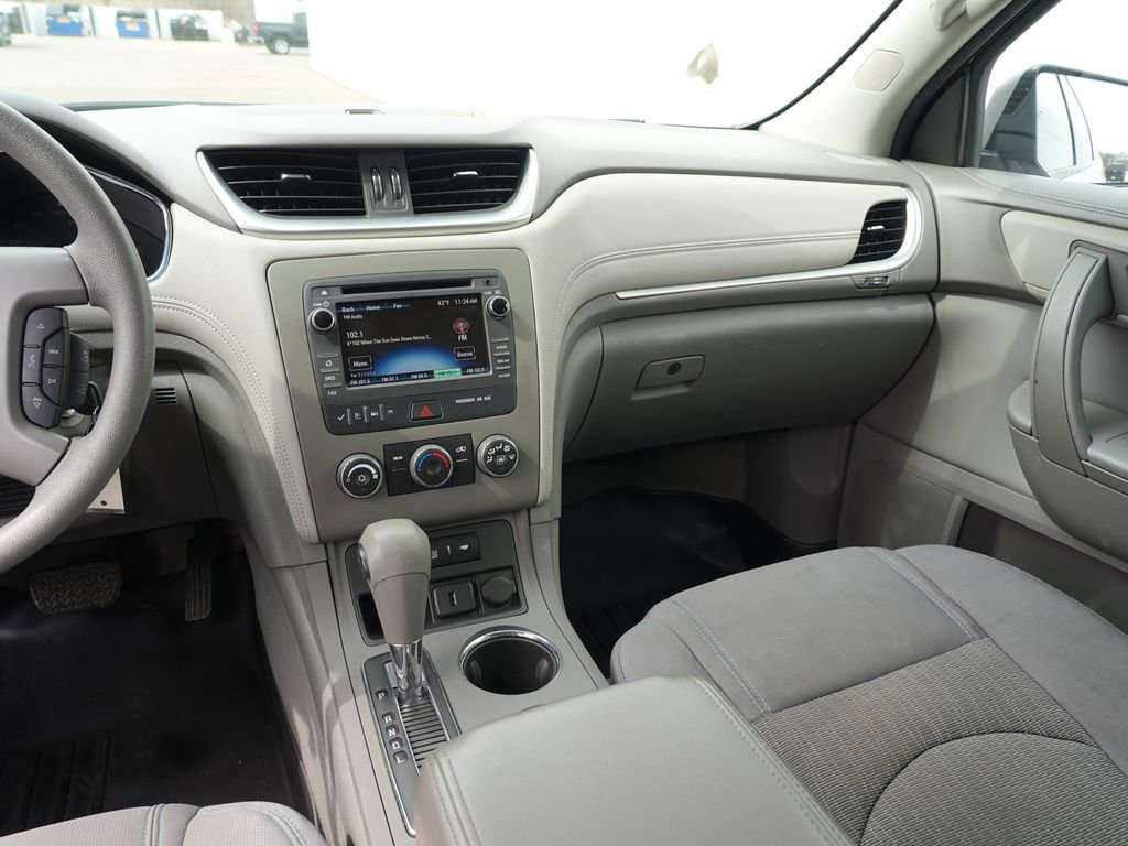 Used 2015 Chevrolet Traverse LS image 21