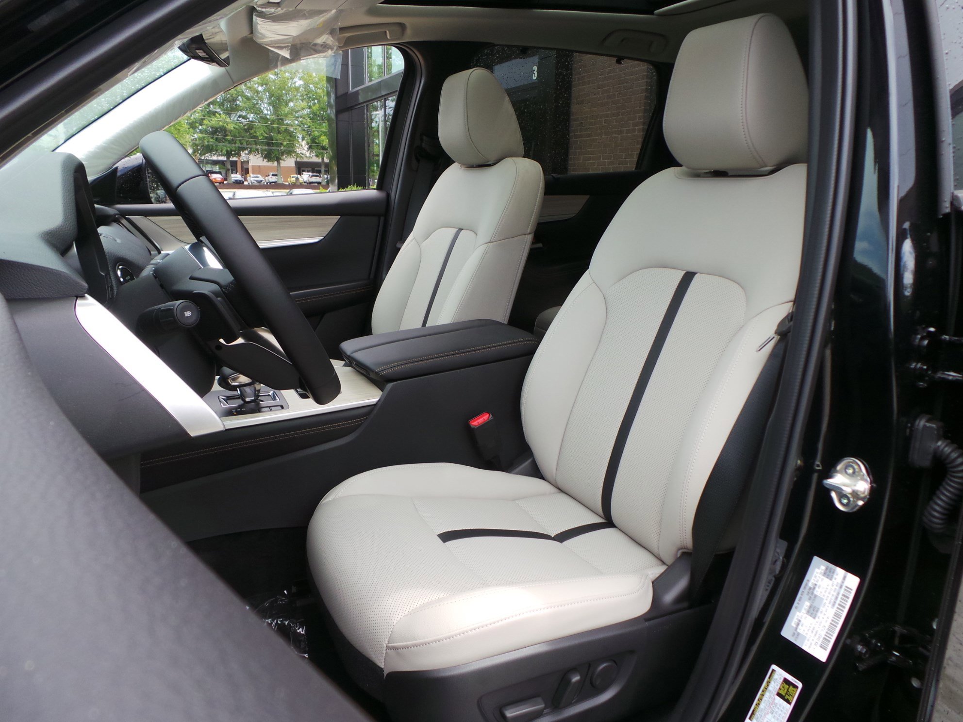 New 2025 MAZDA CX-70 Plug-In Hybrid w/ Premium Pkg image 8