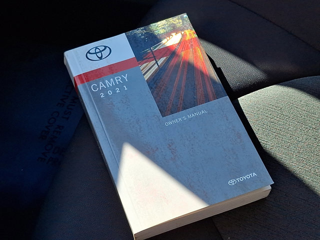 Used 2021 Toyota Camry LE FWD image 24
