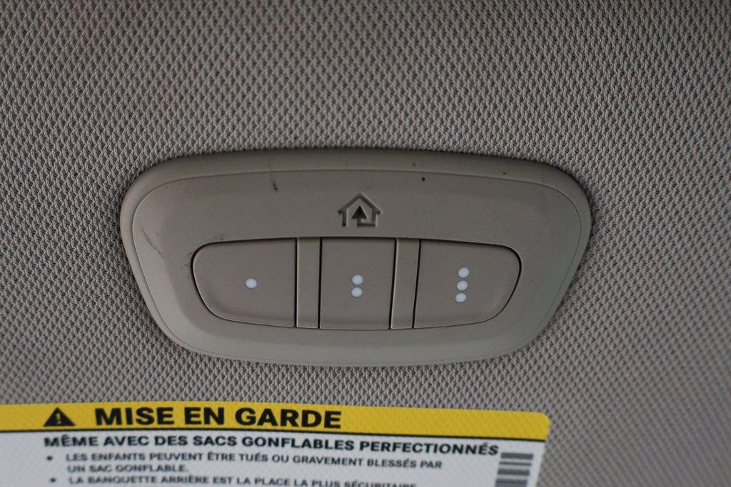 Used 2021 Chrysler Pacifica Touring-L image 27