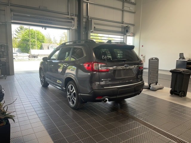 New 2023 Subaru Ascent Touring AWD/4WD image 7