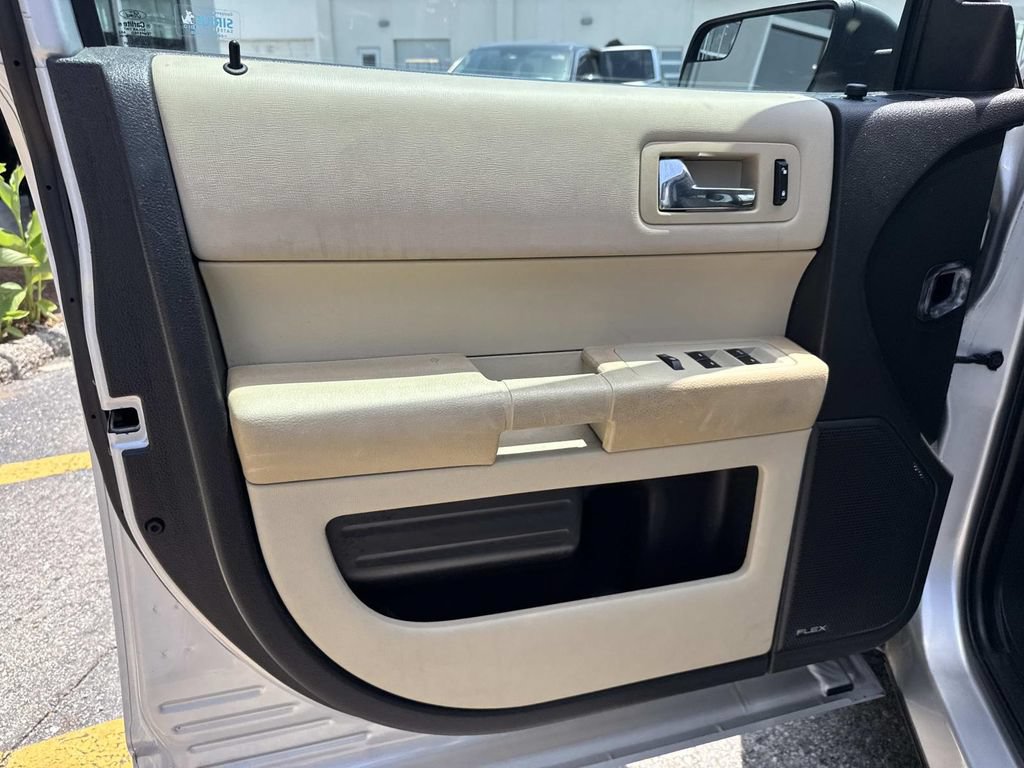 Used 2014 Ford Flex SE FWD image 19