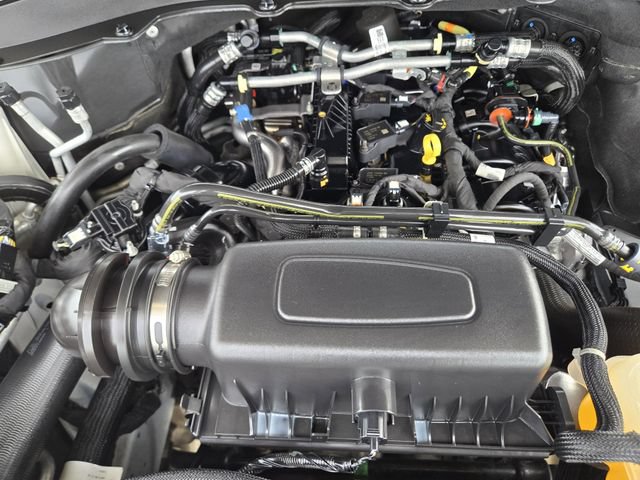 Used 2024 Ford Explorer XLT w/ Equipment Group 202A RWD image 31