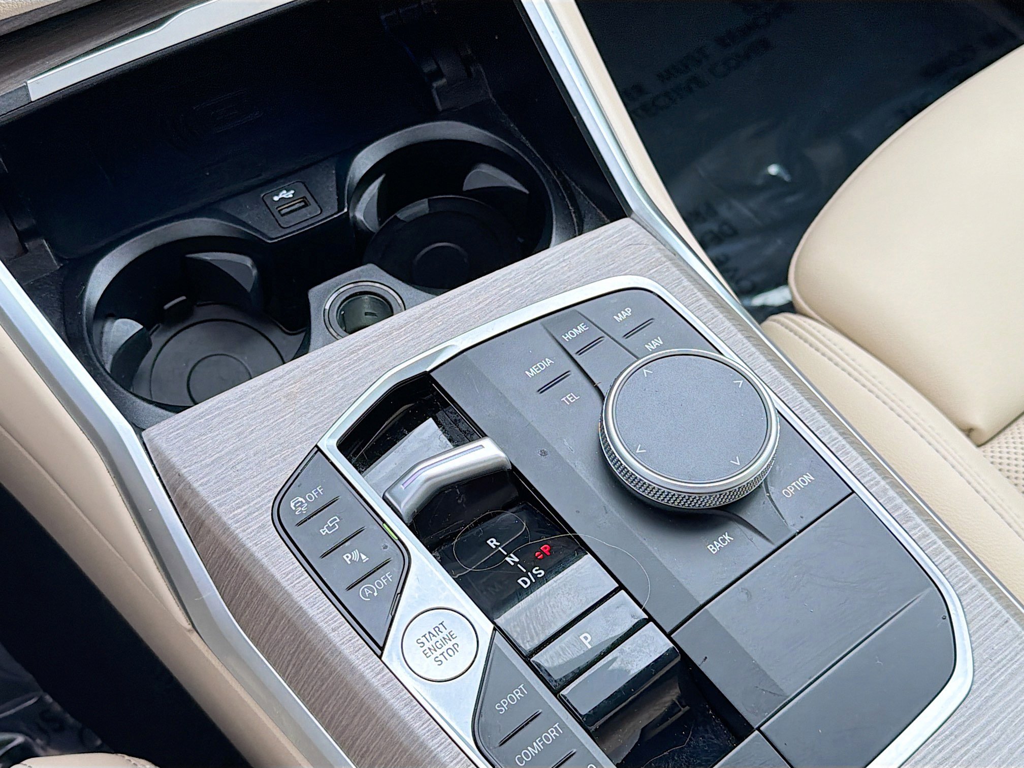 Used 2025 BMW 330i Sedan w/ Convenience Package image 29