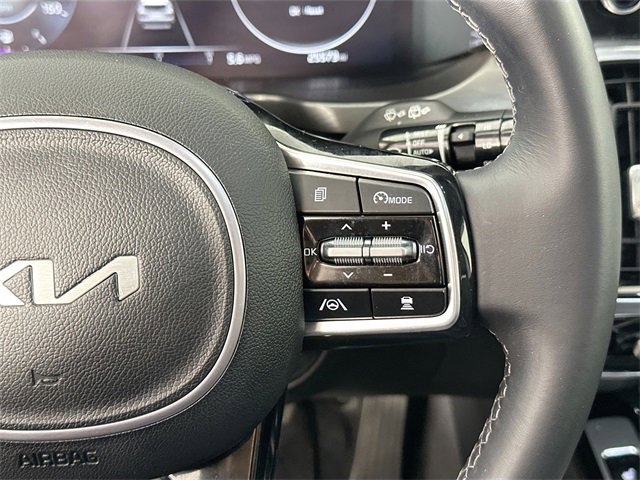 Used 2023 Kia Sorento SX image 24