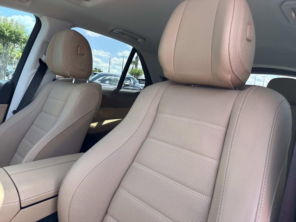 Used 2024 Mercedes-Benz GLE 350 4MATIC image 29