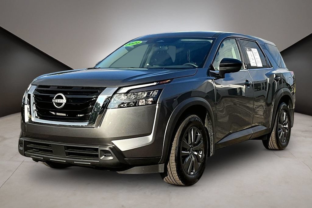 Certified 2024 Nissan Pathfinder S AWD/4WD image 3